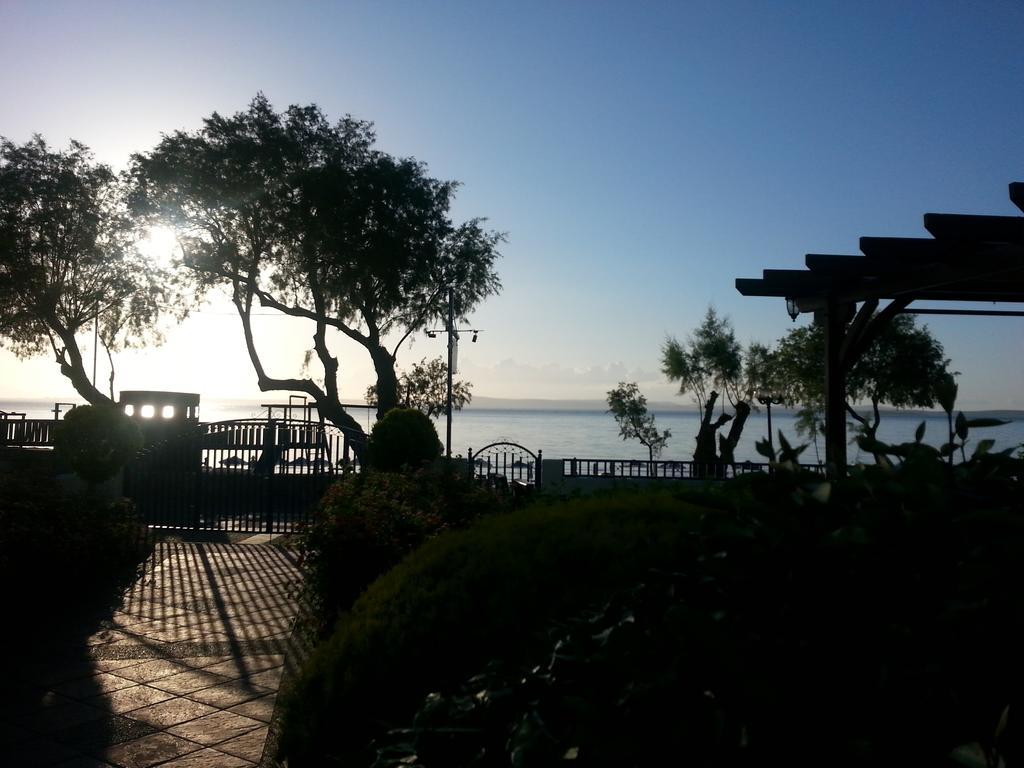 Karfas Bay Viewアパートメント エクステリア 写真