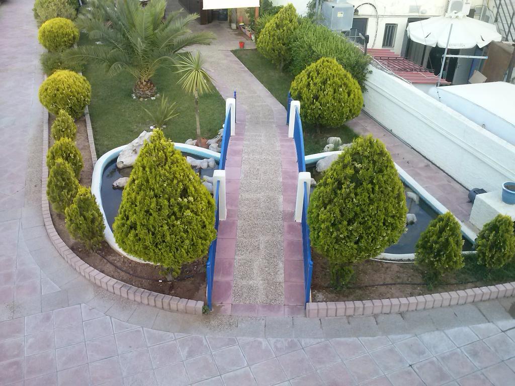 Karfas Bay Viewアパートメント エクステリア 写真
